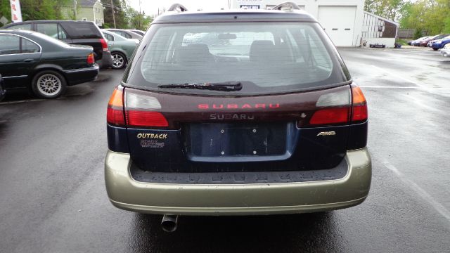 Subaru Outback 2002 photo 1