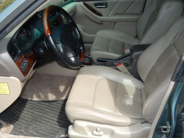 Subaru Outback 2002 photo 1