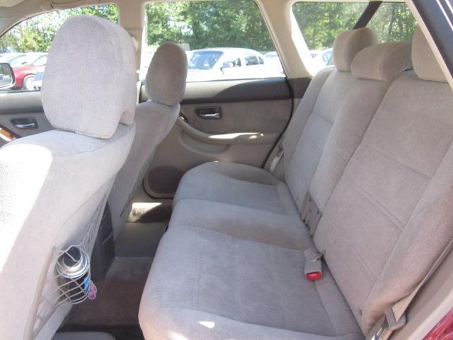 Subaru Outback 2002 photo 2
