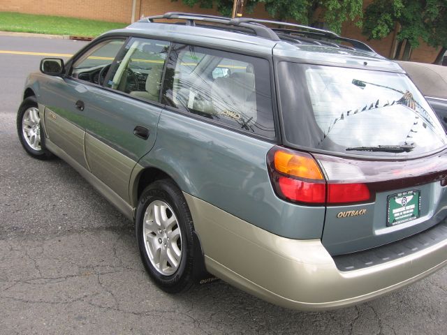 Subaru Outback 2002 photo 3