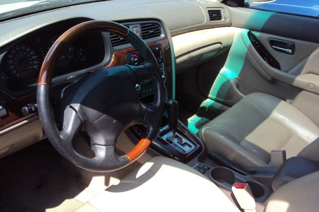 Subaru Outback 2002 photo 2