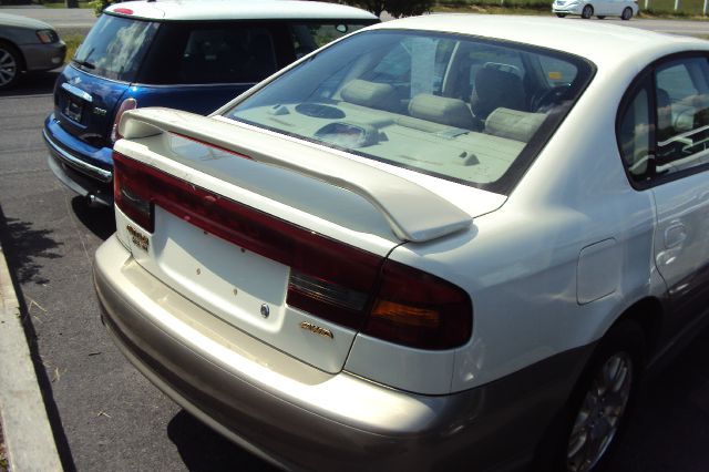Subaru Outback 2002 photo 6