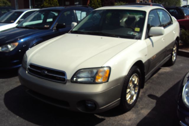 Subaru Outback 2002 photo 7