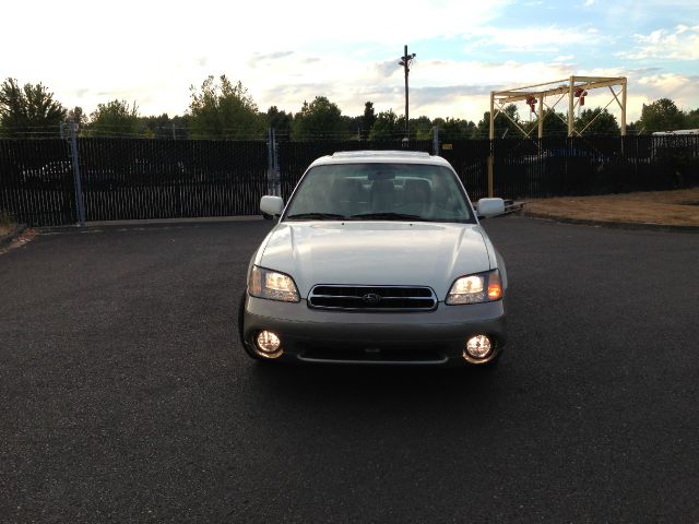 Subaru Outback 2002 photo 1