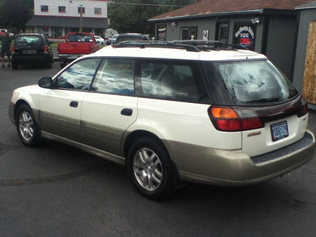 Subaru Outback 2002 photo 3