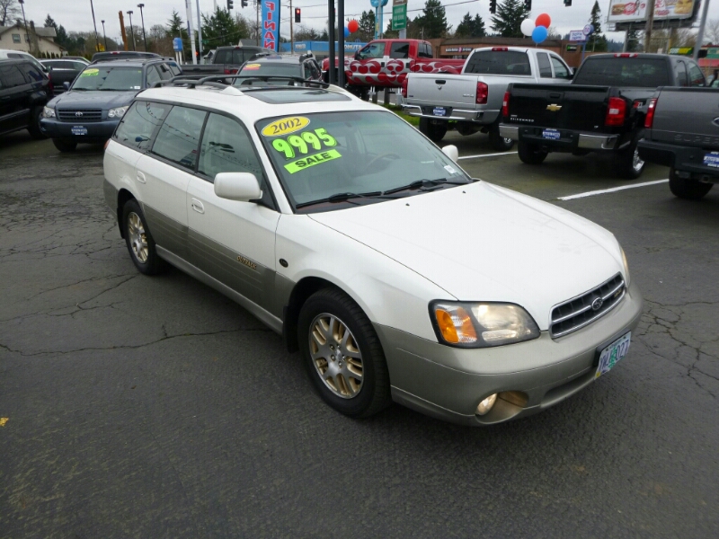 Subaru Outback 2002 photo 2