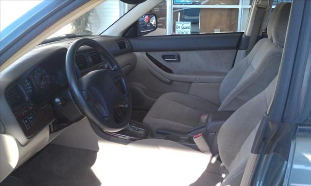 Subaru Outback 2002 photo 4