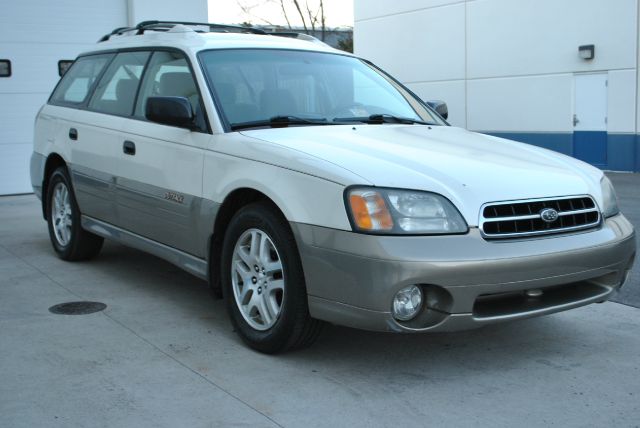 Subaru Outback 2002 photo 1