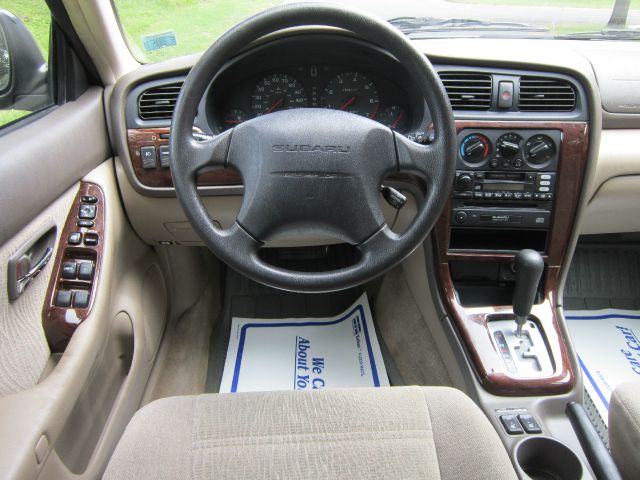 Subaru Outback 2002 photo 10