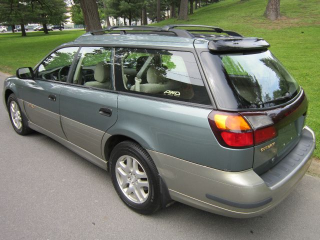Subaru Outback 2002 photo 11