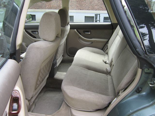 Subaru Outback 2002 photo 15