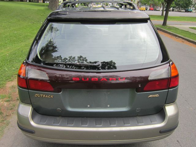 Subaru Outback 2002 photo 9