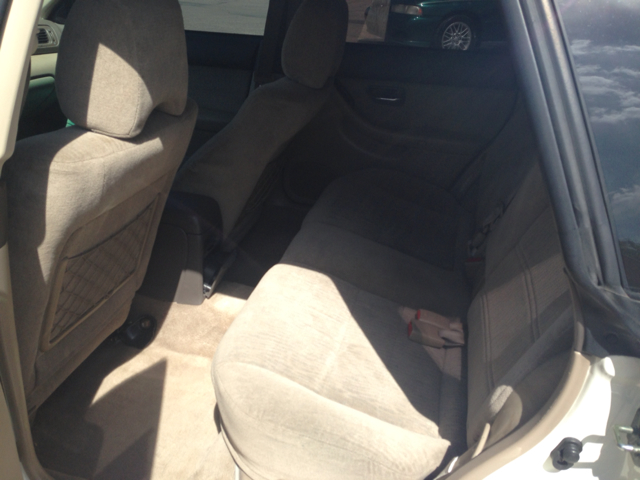 Subaru Outback 2002 photo 6
