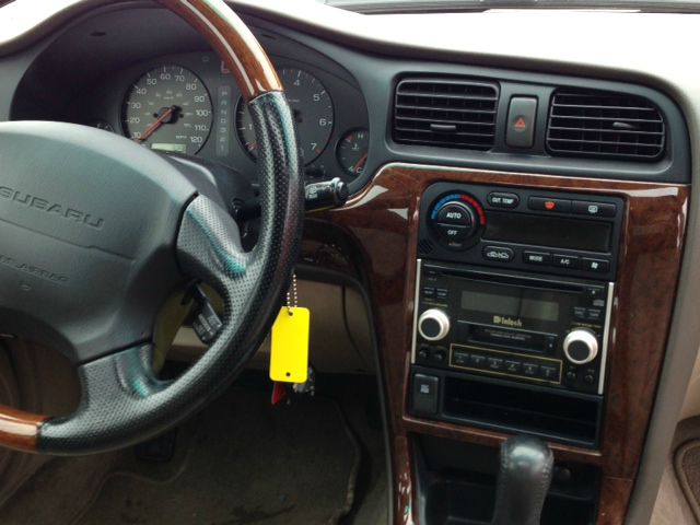 Subaru Outback 2002 photo 1