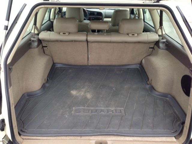 Subaru Outback 2002 photo 3
