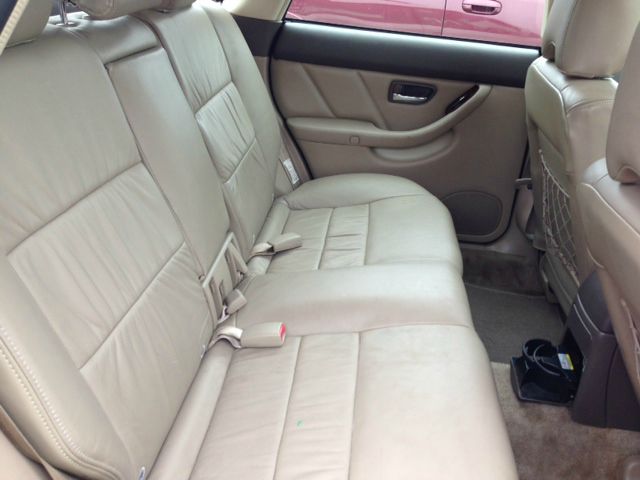 Subaru Outback 2002 photo 5
