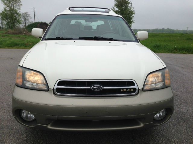 Subaru Outback 2002 photo 9