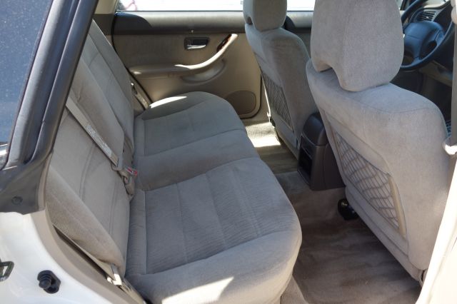 Subaru Outback 2002 photo 13