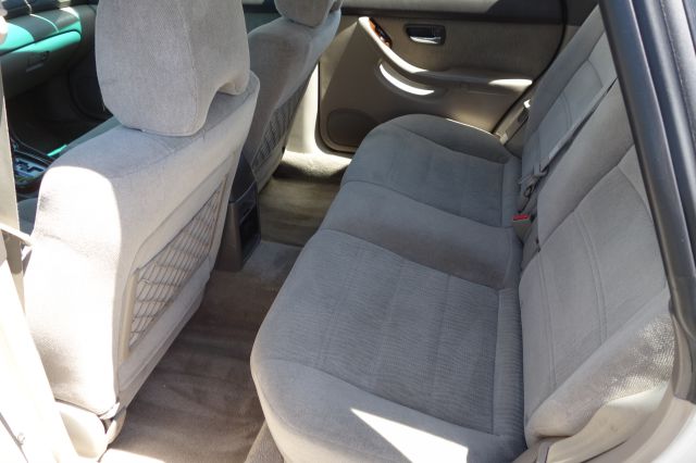 Subaru Outback 2002 photo 7