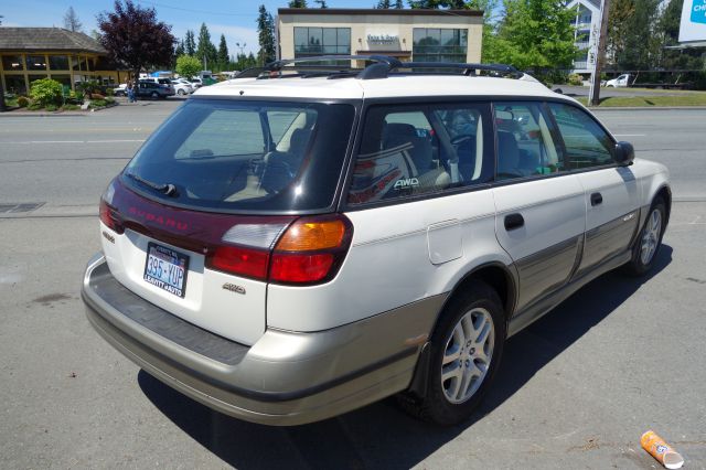 Subaru Outback 2002 photo 8