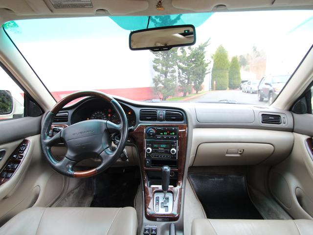 Subaru Outback 2002 photo 3