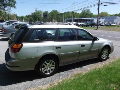 Subaru Outback 2003 photo 3