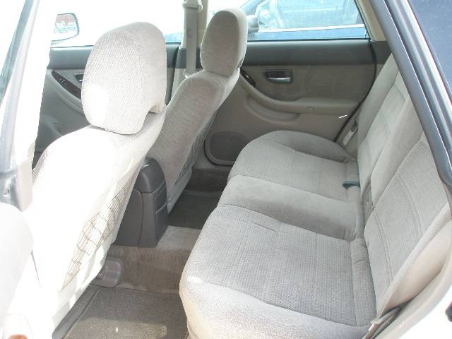 Subaru Outback 2003 photo 2