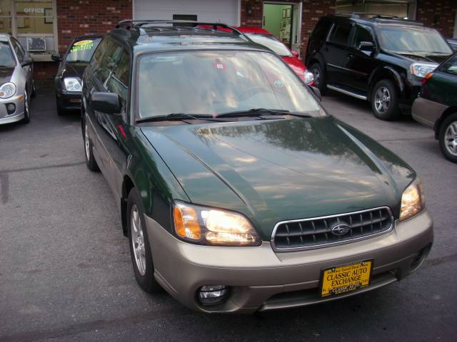 Subaru Outback 2003 photo 2