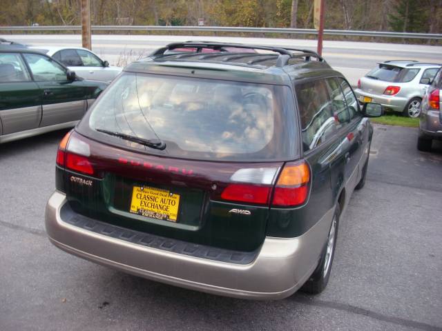 Subaru Outback 2003 photo 3