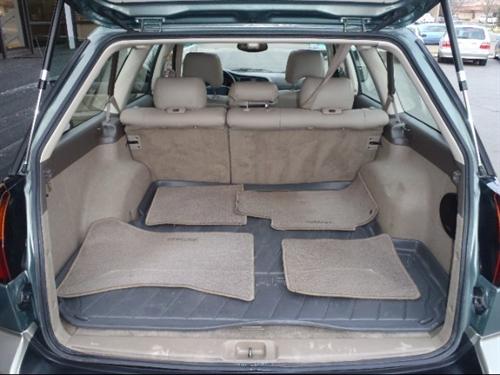 Subaru Outback 2003 photo 3