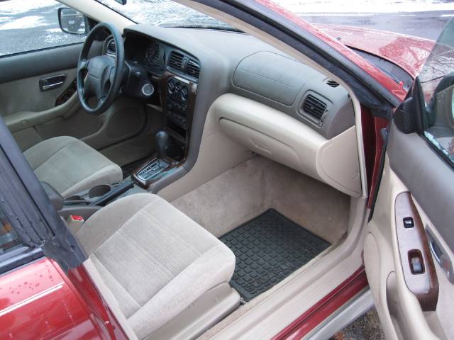 Subaru Outback 2003 photo 4