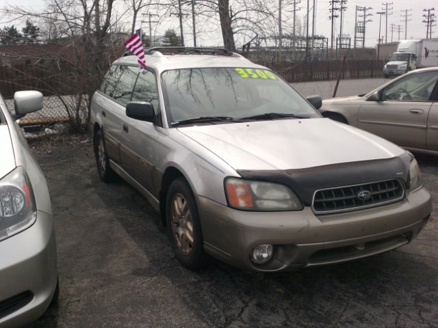 Subaru Outback 2003 photo 2