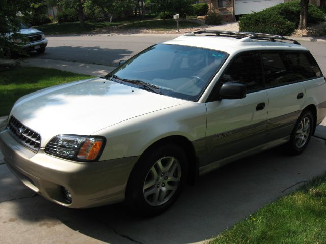 Subaru Outback 2003 photo 4