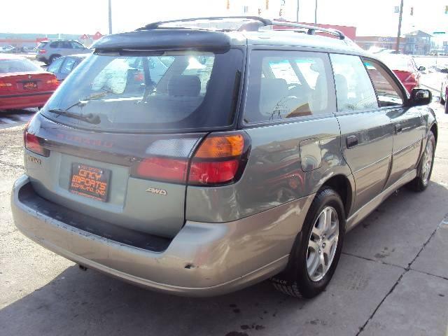 Subaru Outback 2003 photo 4