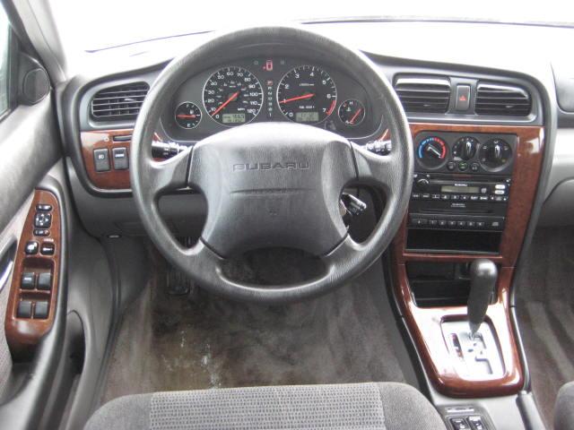 Subaru Outback 2003 photo 5