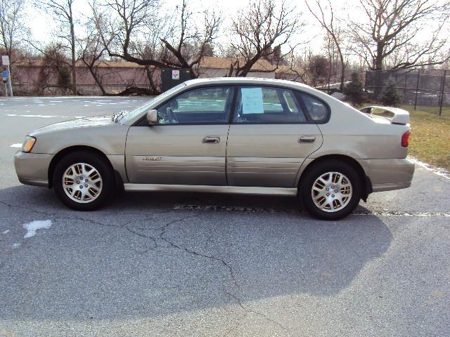 Subaru Outback 2003 photo 3