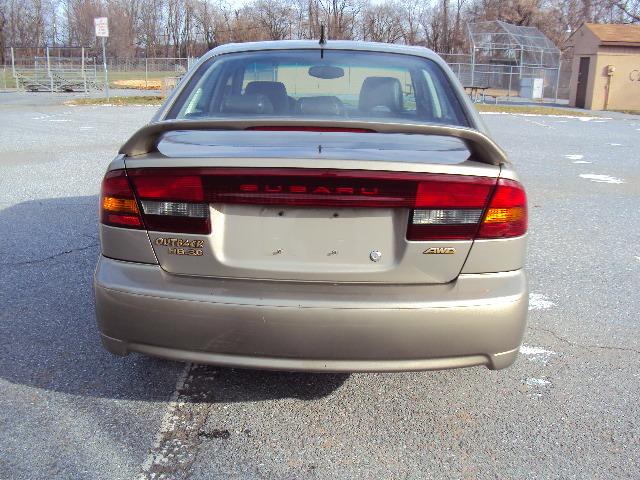 Subaru Outback 2003 photo 5