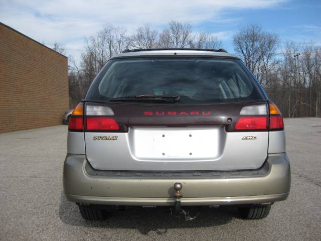 Subaru Outback 2003 photo 4