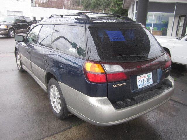 Subaru Outback 2003 photo 2