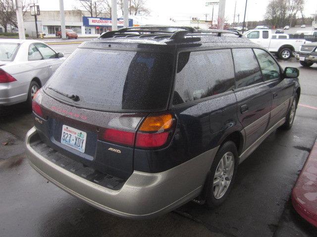 Subaru Outback 2003 photo 4
