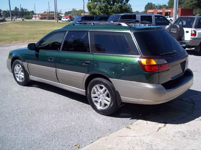 Subaru Outback 2003 photo 2
