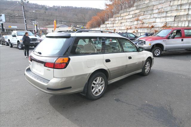 Subaru Outback 2003 photo 3