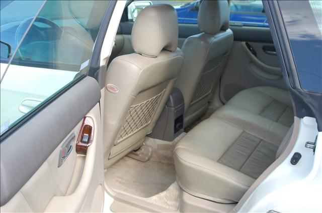 Subaru Outback 2003 photo 3