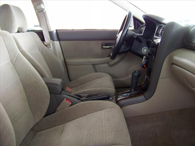 Subaru Outback 2003 photo 4