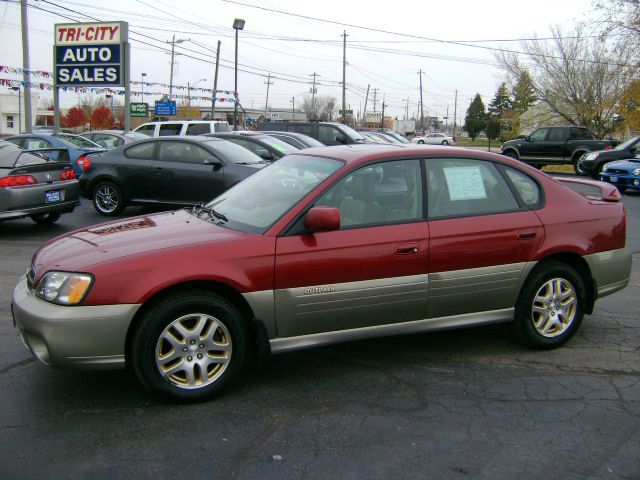 Subaru Outback 2003 photo 2