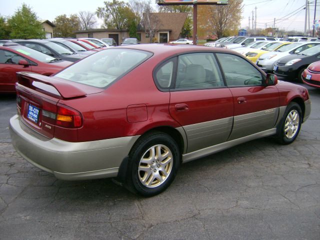 Subaru Outback 2003 photo 3