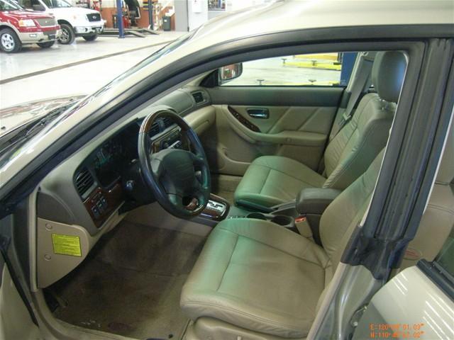 Subaru Outback 2003 photo 3