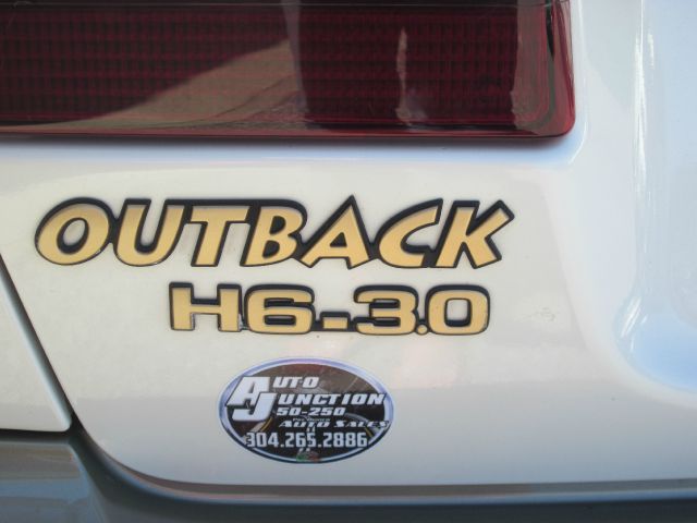 Subaru Outback 2003 photo 3