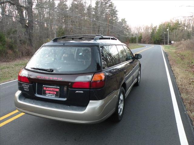 Subaru Outback 2004 photo 1