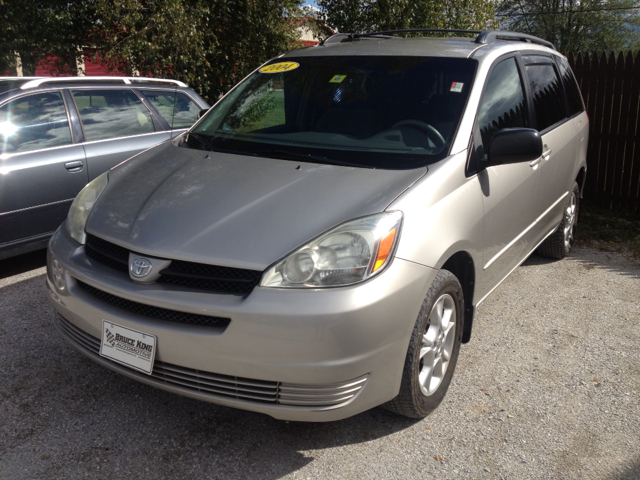 Subaru Outback 2004 photo 2